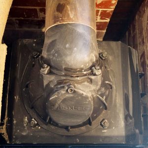 04Hoxteri-kuetteautomaatikaga-soojustsalvestav-kamin